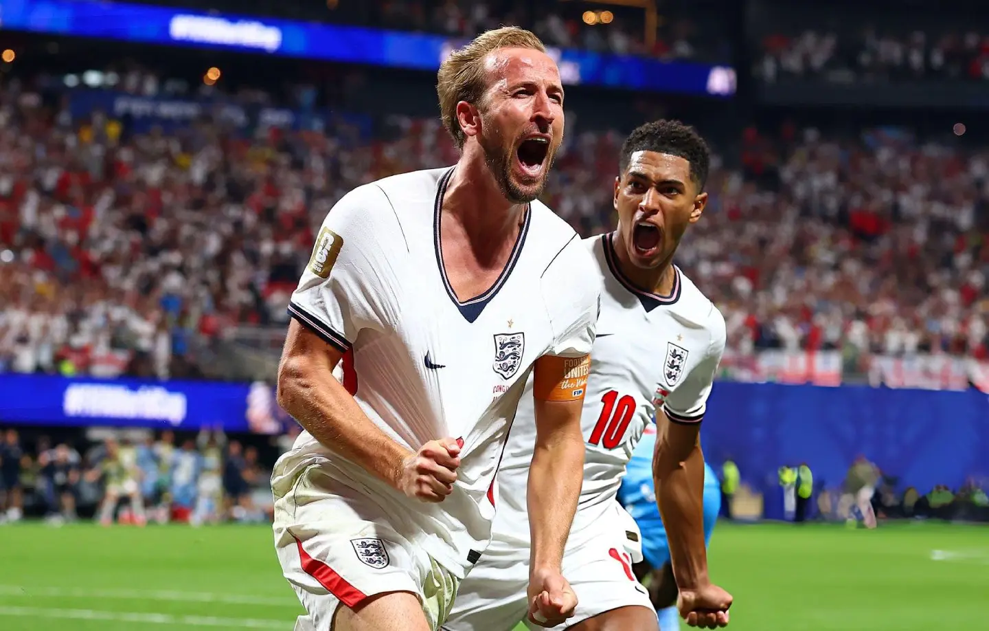 Harry Kane and Jude Bellingham of England